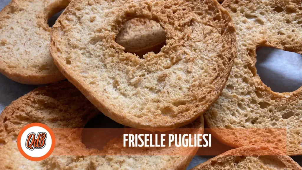 Friselle Pugliesi: Ricetta Originale, Come Prepararle e Condimenti Gustosi