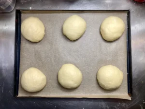 Panetti su teglia
